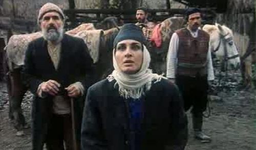 Firouz Behjat-Mohamadi, Susan Taslimi, and Ataollah Zahed in The Mare (1986)