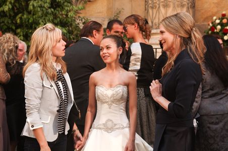 Peggy Lipton, Kristen Bell, and Alexis Dziena in When in Rome (2010)