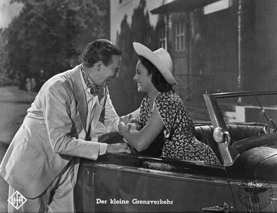 Hertha Feiler and Willy Fritsch in Der kleine Grenzverkehr (1943)