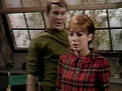 Joel Crothers and Kathryn Leigh Scott in Dark Shadows: Episode #1.303 (1967)