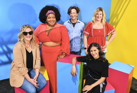 Lizzie Molyneux-Logelin, Paul Rust, Wendy Molyneux, Dulcé Sloan, and Aparna Nancherla at an event for The Great North (2