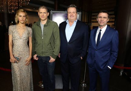 Wentworth Miller, Eric Stonestreet, Erik Van Looy, and Isabel Lucas at an event for The Loft (2014)