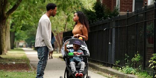 Jacob Latimore and Hannaha Hall in The Chi: Buss Down (2020)