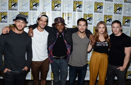 Tyler Posey, Jeff Davis, Holland Roden, Cody Christian, Dylan Sprayberry, and Khylin Rhambo at an event for Teen Wolf (2