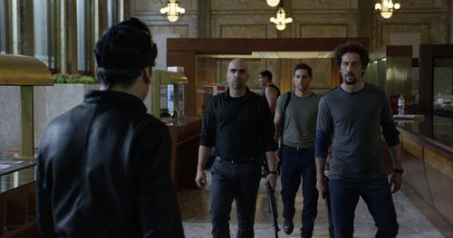Luciano Cáceres, Joaquín Furriel, and Luis Tosar in To Steal from a Thief (2016)