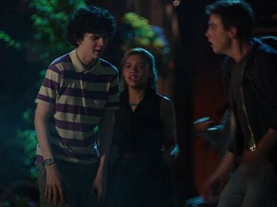Zach Mills, Sterling Beaumon, and Kyndall in Clue (2011)