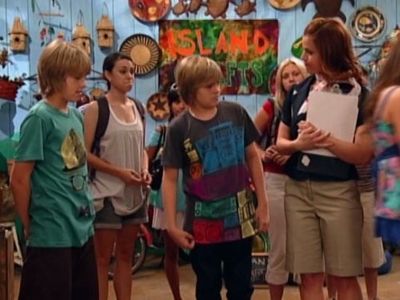 Cole Sprouse, Dylan Sprouse, and Erin Cardillo in The Suite Life on Deck (2008)