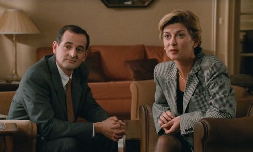 Michèle Laroque and Olivier Pajot in Nelly & Monsieur Arnaud (1995)