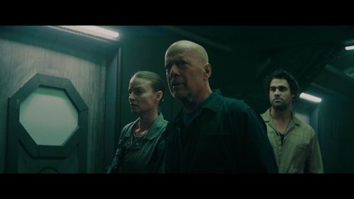 Bruce Willis, Rachel Nichols, and Cody Kearsley in Breach (2020)
