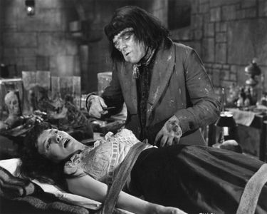 Barbara Burke and Victor Maddern in Blood of the Vampire (1958)