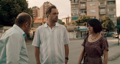 Ertan Saban, Serkan Keskin, and Funda Eryigit in Limonata (2015)
