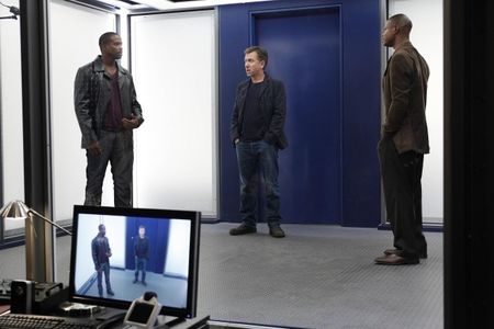 Tim Roth, Lawrence Gilliard Jr., and Keith D. Robinson in Lie to Me (2009)