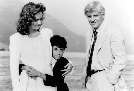 Manuel Colao, Francesca Neri, and Jacques Perrin in Flight of the Innocent (1992)