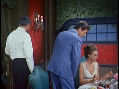 Lucienne Bridou and Robert Culp in I Spy (1965)