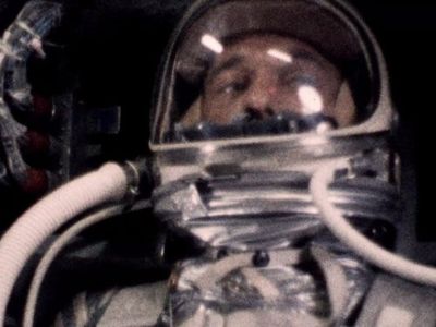 Alan Shepard in When We Left Earth: The NASA Missions (2008)