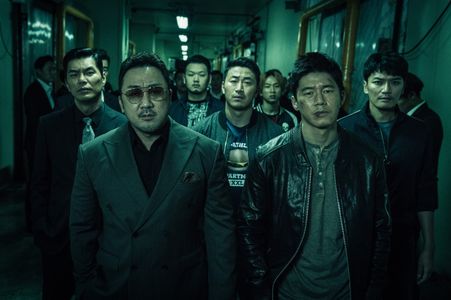 Ma Dong-seok and Mu-Yeol Kim in The Gangster, the Cop, the Devil (2019)