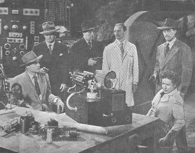 Mae Clarke, James Craven, Don Haggerty, House Peters Jr., David Sharpe, and Tom Steele in Lost Planet Airmen (1951)