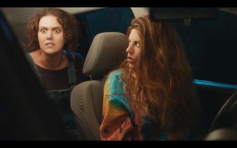 Rachael Meyers and Hannah Stocking in The Set Up (2019)