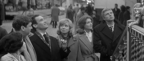 Anne-Marie Coffinet, Nicole Courcel, Hardy Krüger, Lisette Lebon, and André Oumansky in Sundays and Cybèle (1962)
