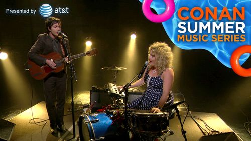 Shovels & Rope, Michael Trent, and Cary Ann Hearst in Conan (2010)