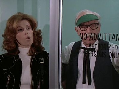 Lloyd Nolan and Stefanie Powers in McCloud (1970)