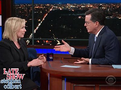 Stephen Colbert and Kirsten Gillibrand in The Late Show with Stephen Colbert (2015)