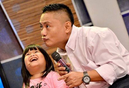 Andrew E. and Ryzza Mae Dizon in The Ryzza Mae Show (2013)