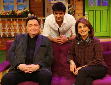 Rishi Kapoor, Neetu Singh, and Kapil Sharma in The Kapil Sharma Show (2016)