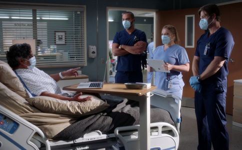 Jesse Williams, Chris Carmack, and Jaicy Elliot in Grey's Anatomy (2005)