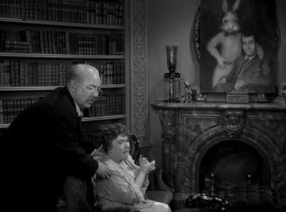 Josephine Hull and Cecil Kellaway in Harvey (1950)