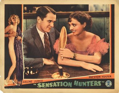 Marion Burns and Kenneth MacKenna in Sensation Hunters (1933)