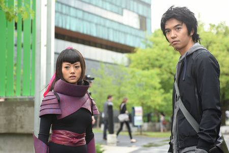 Toru Uchikado and Kiki Sukezane in Heroes Reborn (2015)