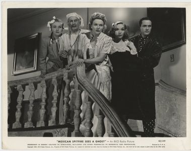 Leon Errol, Minna Gombell, Elisabeth Risdon, Charles 'Buddy' Rogers, and Lupe Velez in Mexican Spitfire Sees a Ghost (19