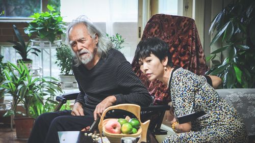 Liya Ai and Deshun Wang in The Song of Cotton (2016)