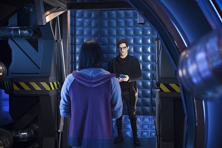 Andy Mientus and Carlos Valdes in The Flash (2014)
