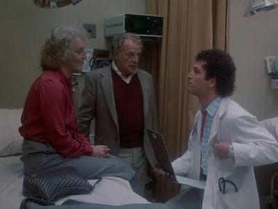 Howie Mandel, Bernard Behrens, and Anne Gerety in St. Elsewhere (1982)