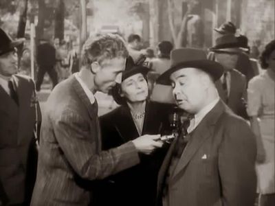 Dick Elliott and Gabriel Heatter in Magic Town (1947)