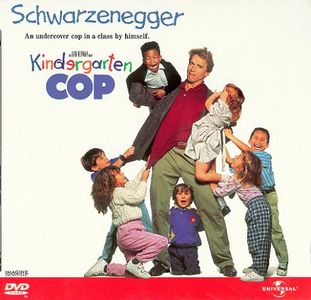 Arnold Schwarzenegger, Sarah Rose Karr, and Ben McCreary in Kindergarten Cop (1990)