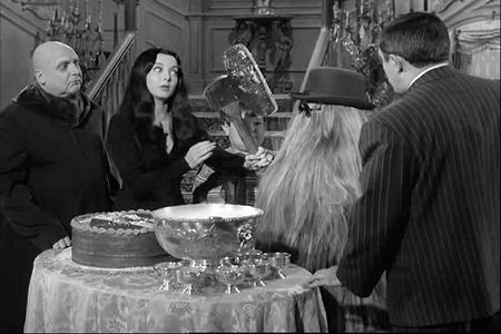 Jackie Coogan, John Astin, Carolyn Jones, Felix Silla, and Ken Weatherwax in The Addams Family (1964)