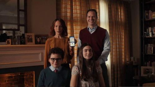 GEICO TV Commercial 'Family Portrait with Rembrandt' 2021