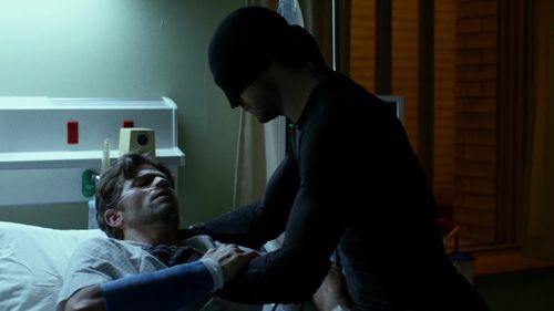 Chris Tardio and Charlie Cox in Daredevil (2015)