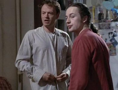 Karl Geary and Jared Harris in Gold in the Streets (1997)