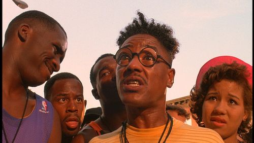 Martin Lawrence, Giancarlo Esposito, Christa Rivers, Leonard L. Thomas, and Steve White in Do the Right Thing (1989)