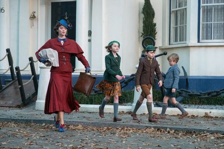 Emily Blunt, Pixie Davies, Nathanael Saleh, and Joel Dawson in Mary Poppins Returns (2018)