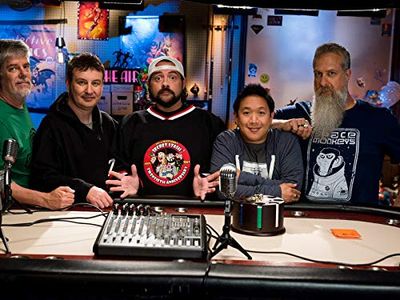 Kevin Smith, Walter Flanagan, Bryan Johnson, Ming Chen, and Mike Zapcic in Comic Book Men (2012)