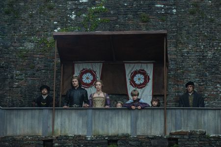 Jodie Comer, Jacob Collins-Levy, Woody Norman, Billy Barratt, and Autumn Miles in The White Princess (2017)