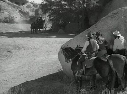 Ray Jones, John Merton, Dennis Moore, Lee Roberts, and George Sowards in Man from Sonora (1951)