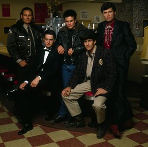 Kyle MacLachlan, James Marshall, Michael Horse, Everett McGill, and Michael Ontkean in Twin Peaks (1990)