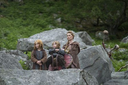 Alyssa Sutherland, Elijah O'Sullivan, and James Quinn Markey in Vikings (2013)