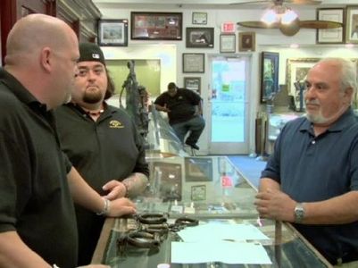 Rick Harrison and Austin 'Chumlee' Russell in Pawn Stars (2009)